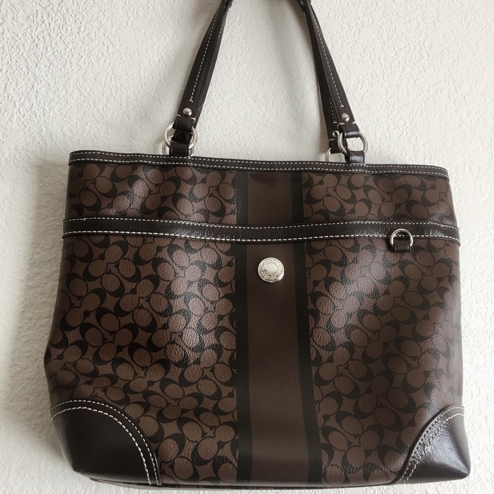 {COACH PURSE}